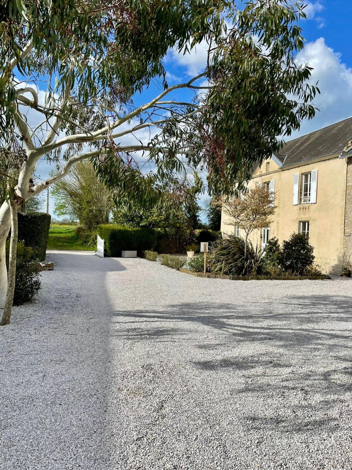 Les Chambres D'Omaha Beach Etablissement Avec Deux Chambres D'Hotes, Petit-Dejeuner Compris Fait-Maison Et Produits Locaux В'єрвіль-сюр-Мер Екстер'єр фото